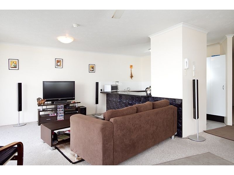 34/37 Monaco Street, Broadbeach QLD 4218