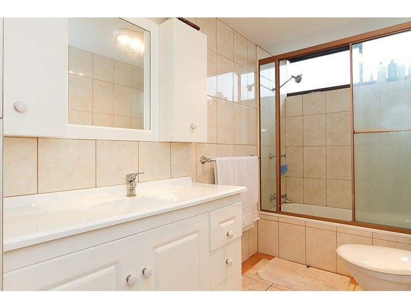 34/37 Monaco Street, Broadbeach QLD 4218