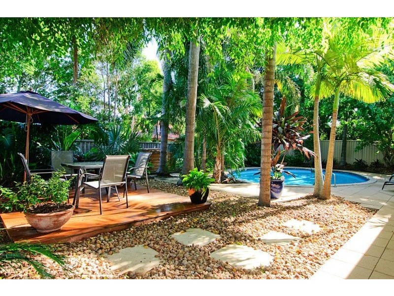 5 Sigatoka Place, Clear Island Waters QLD 4226