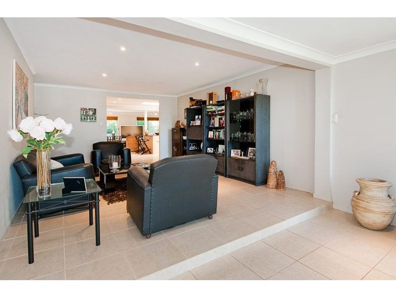 5 Sigatoka Place, Clear Island Waters QLD 4226