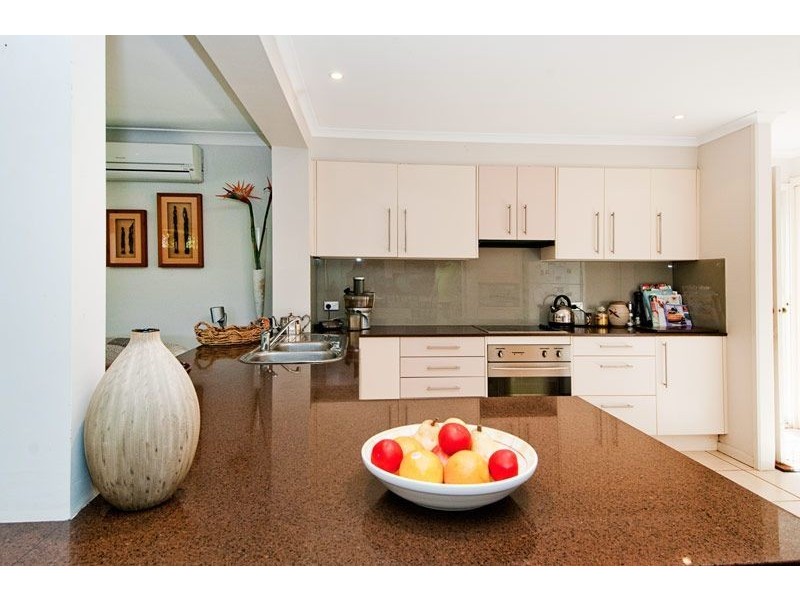 5 Sigatoka Place, Clear Island Waters QLD 4226