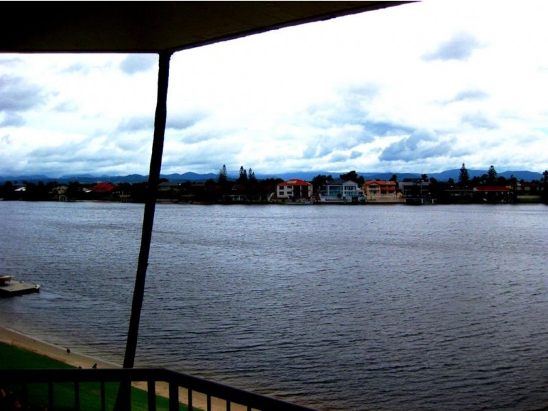 5/33 Duet Drive, Mermaid Waters QLD 4218