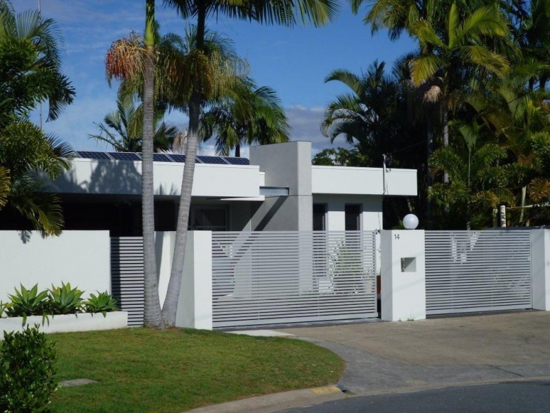 14 Ensenada Court, Broadbeach Waters QLD 4218