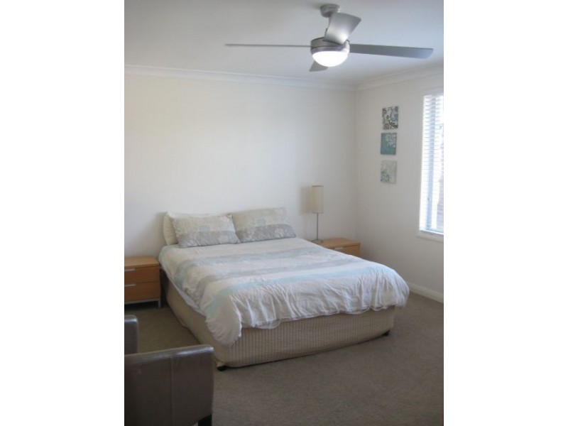 14 Ensenada Court, Broadbeach Waters QLD 4218