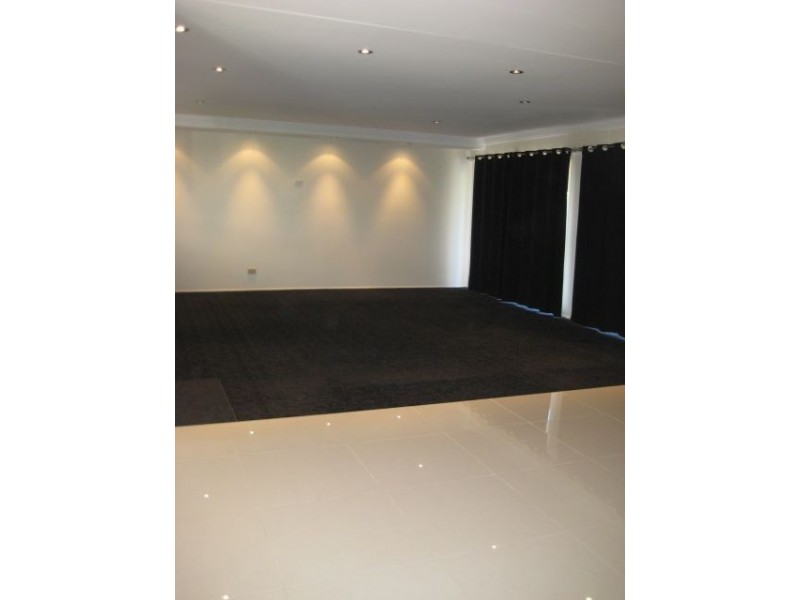 357 Rio Vista Blvd, Mermaid Waters QLD 4218