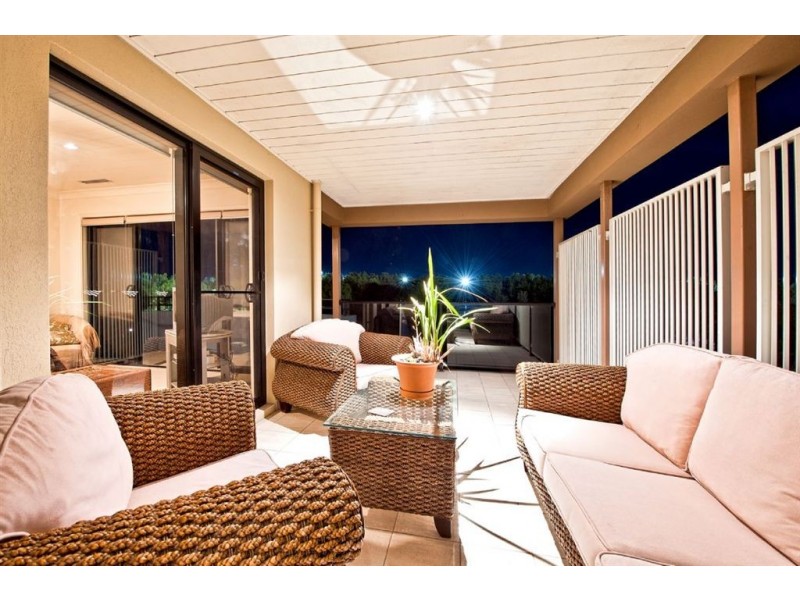 2031 The Vistas Drive, Carrara QLD 4211