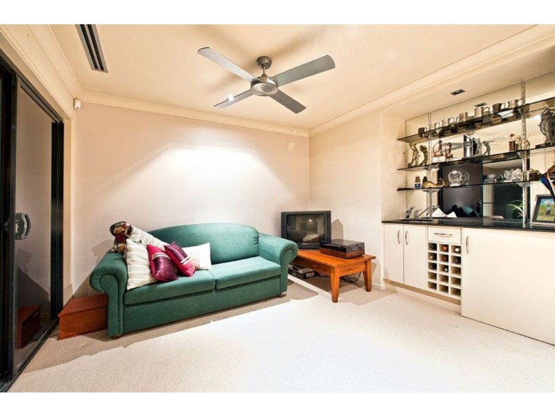 2031 The Vistas Drive, Carrara QLD 4211