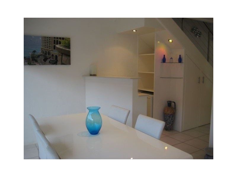 2/14 Barcardi Court, Mermaid Waters QLD 4218