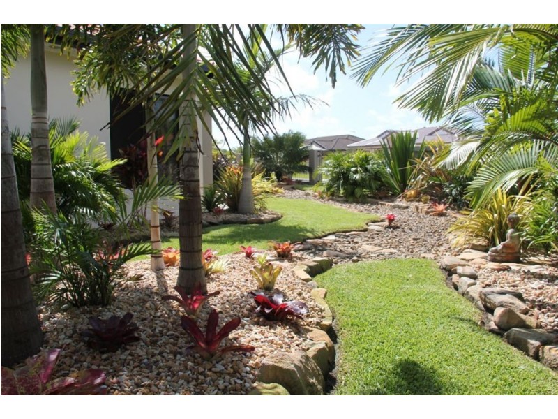 3 Shoalwater Court, Burleigh Waters QLD 4220