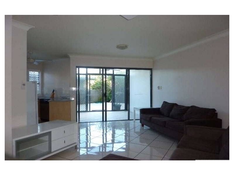 1/53 Petrel Avenue, Mermaid Beach QLD 4218
