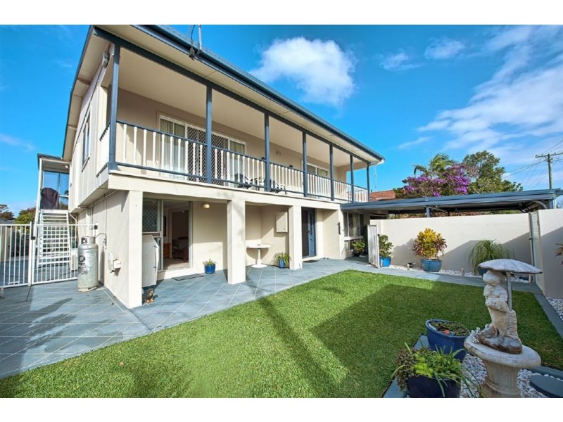 10 Monte Vista Court, Broadbeach Waters QLD 4218