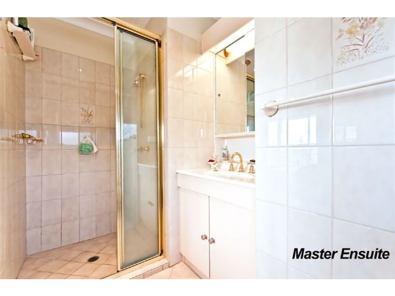10 Monte Vista Court, Broadbeach Waters QLD 4218
