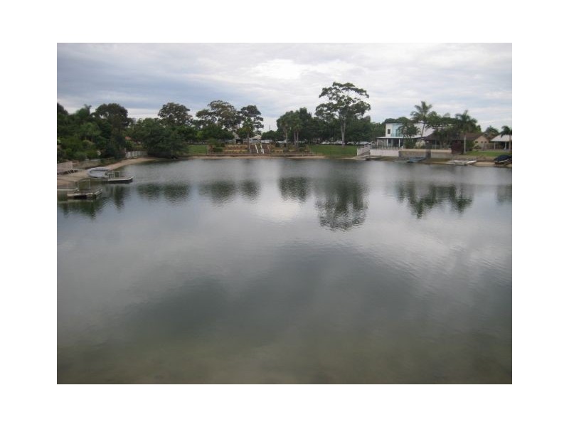 6 Moomba Court, Bundall QLD 4217