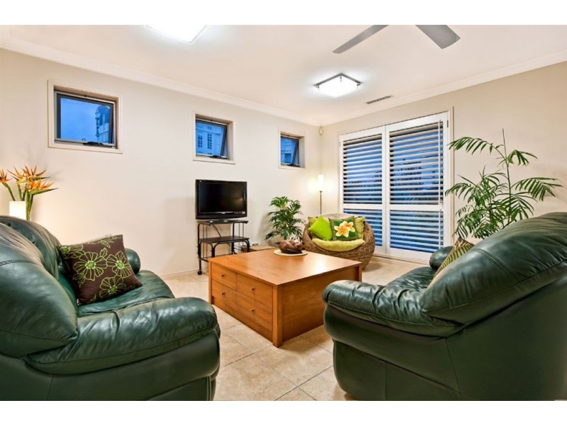 3040 Everglade Avenue, Carrara QLD 4211