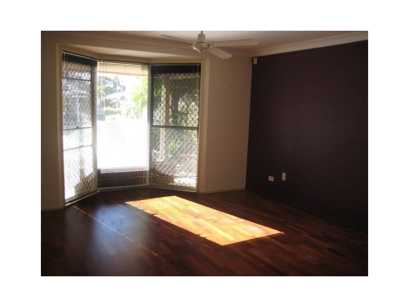 23 Andrea Avenue, Broadbeach Waters QLD 4218