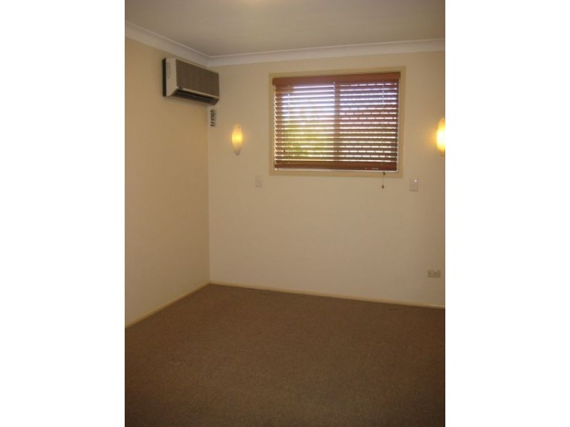 23 Andrea Avenue, Broadbeach Waters QLD 4218