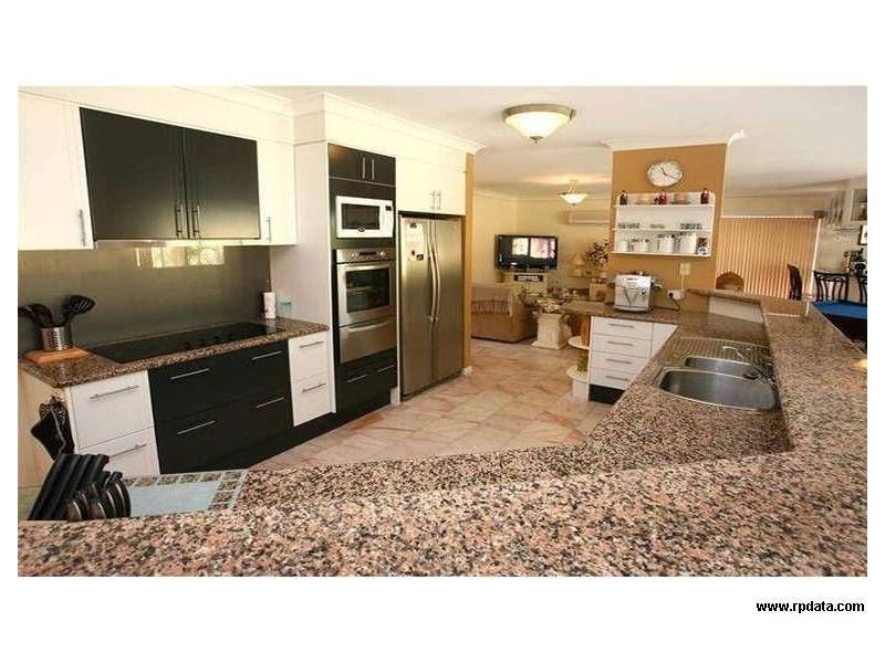 10 Santa Cruz Boulevard, Clear Island Waters QLD 4226