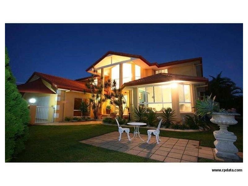 10 Santa Cruz Boulevard, Clear Island Waters QLD 4226