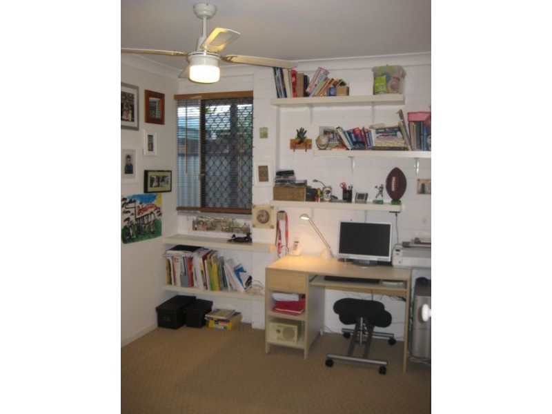 18 Melody Street, Mermaid Waters QLD 4218