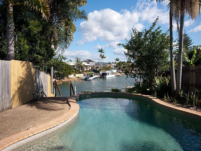 12 Bermuda Street, Broadbeach Waters QLD 4218
