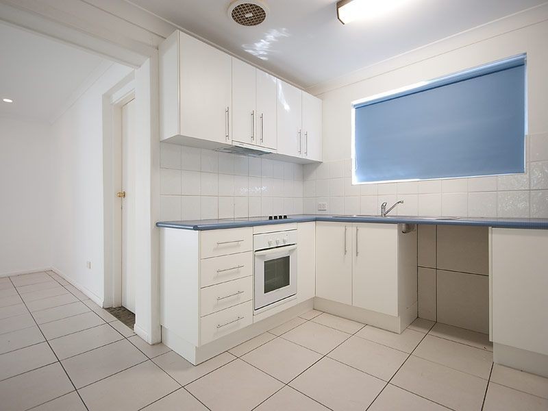 12 Bermuda Street, Broadbeach Waters QLD 4218