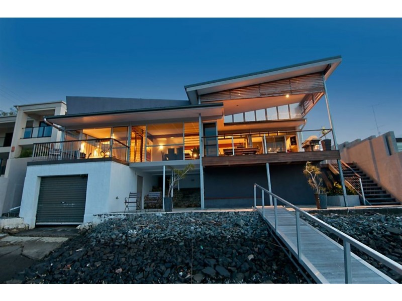 31 Furlong, Broadbeach Waters QLD 4218