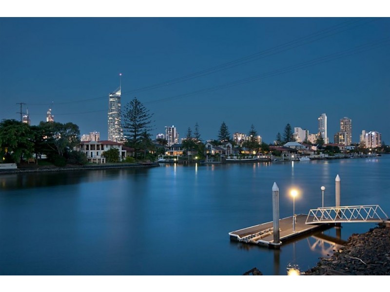31 Furlong, Broadbeach Waters QLD 4218