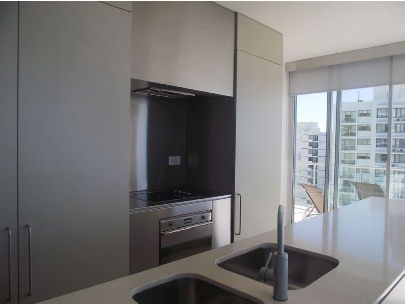 902/159 Old Burleigh Road, Broadbeach QLD 4218