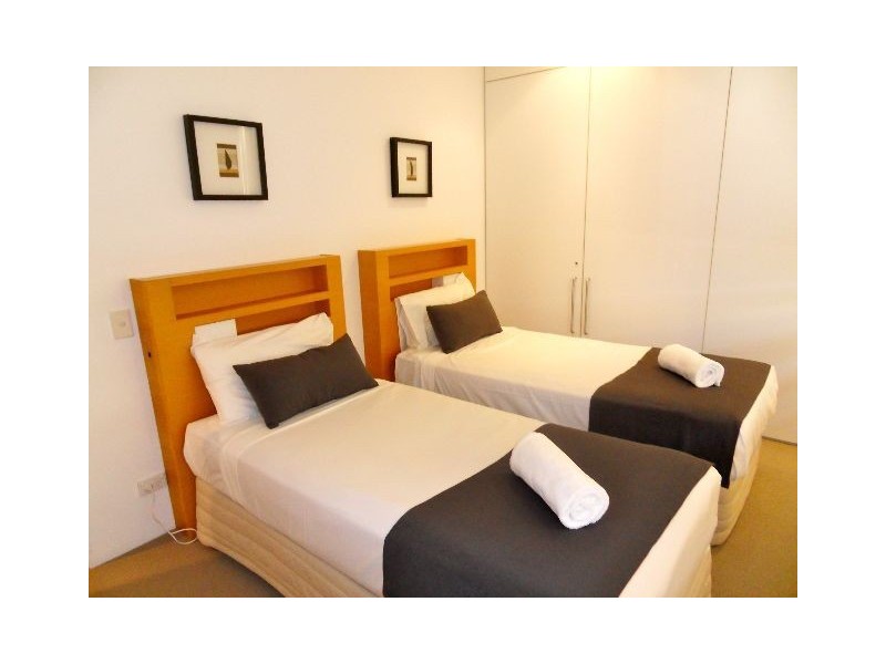 1502/159 Old Burleigh Road, Broadbeach QLD 4218