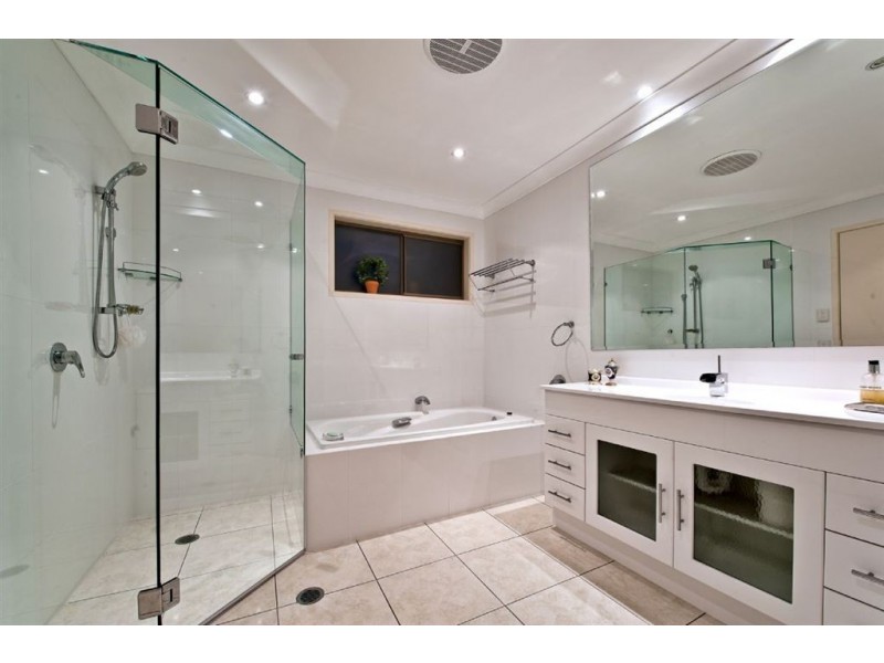 109 Witt Avenue, Carrara QLD 4211