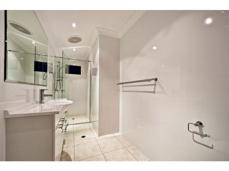 109 Witt Avenue, Carrara QLD 4211