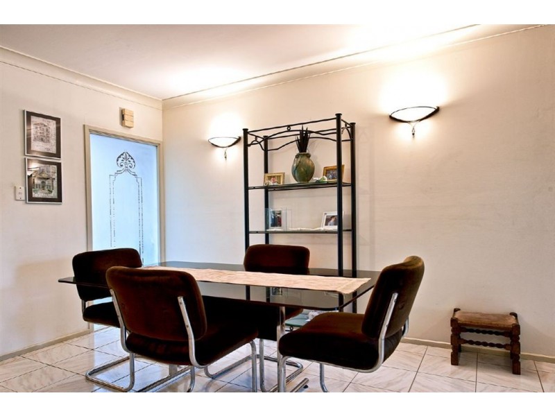 5 Palmetto Court, Broadbeach Waters QLD 4218