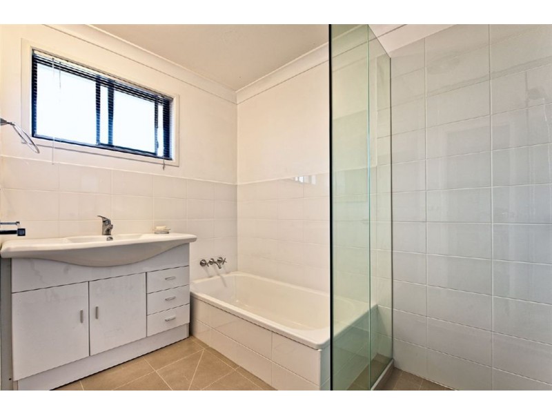 5 Palmetto Court, Broadbeach Waters QLD 4218