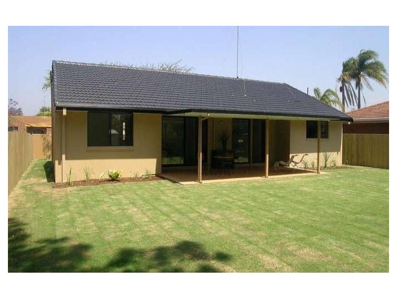 60 Arcadia Drive, Mermaid Waters QLD 4218