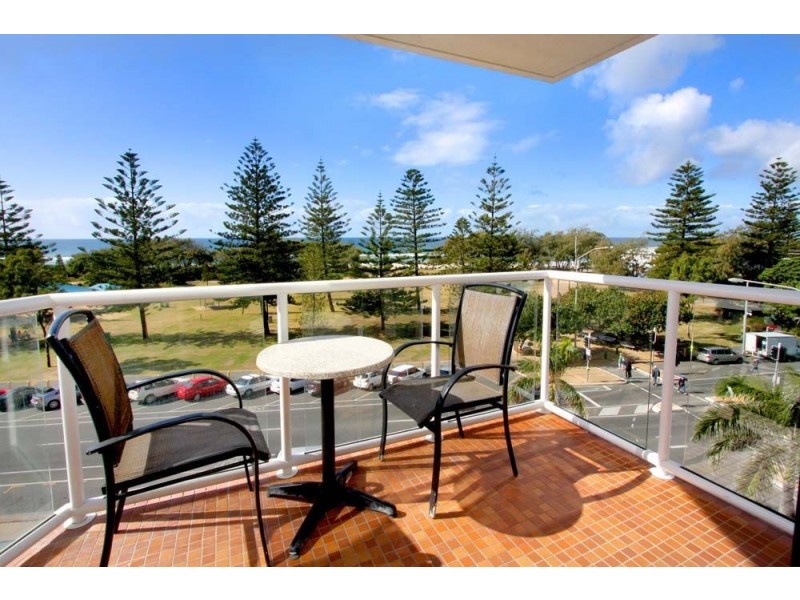 401 South Pacific Plaza, Victoria Avenue, Broadbeach QLD 4218