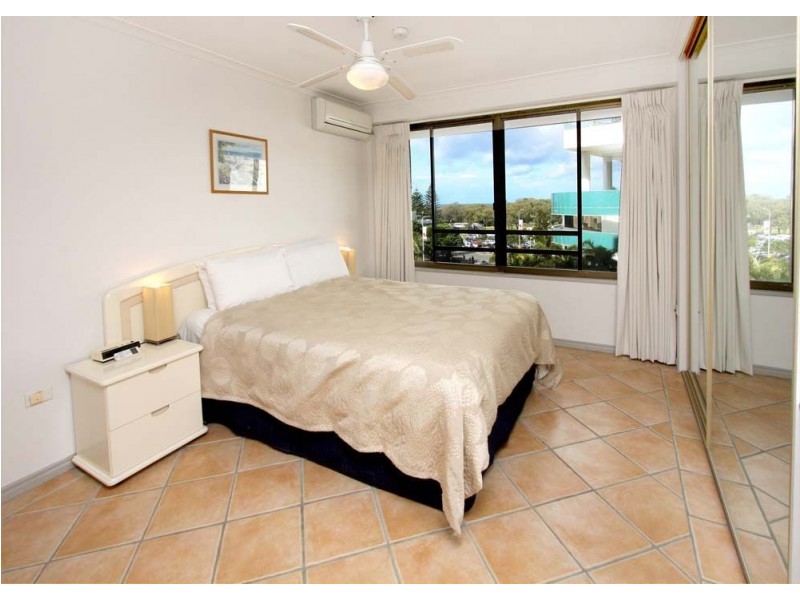 401 South Pacific Plaza, Victoria Avenue, Broadbeach QLD 4218