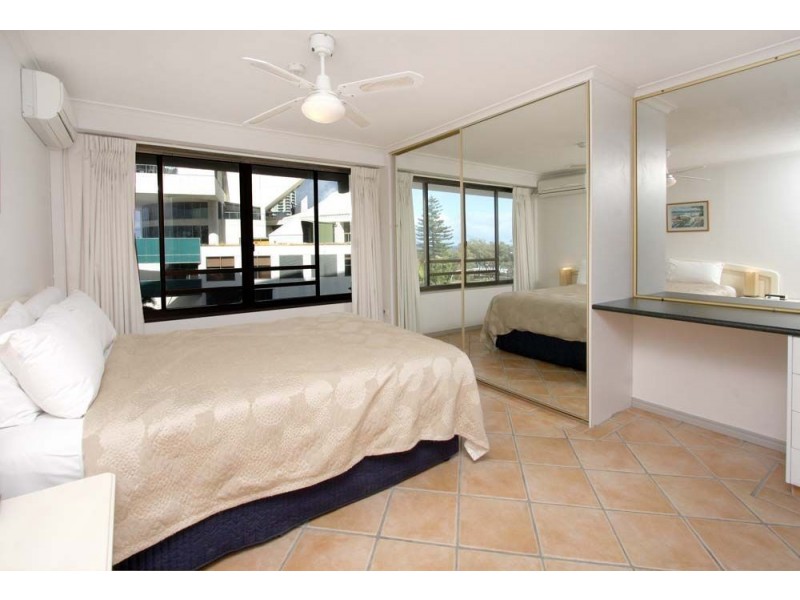 401 South Pacific Plaza, Victoria Avenue, Broadbeach QLD 4218