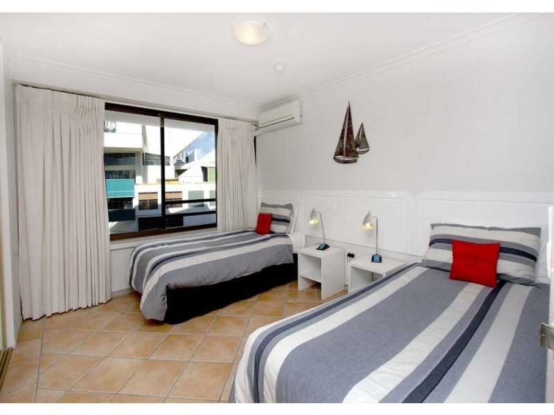 401 South Pacific Plaza, Victoria Avenue, Broadbeach QLD 4218
