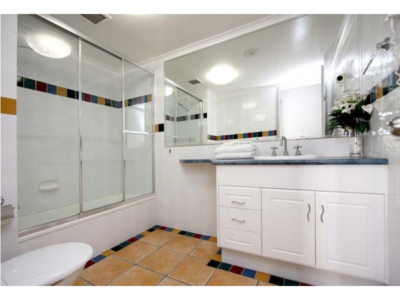 401 South Pacific Plaza, Victoria Avenue, Broadbeach QLD 4218