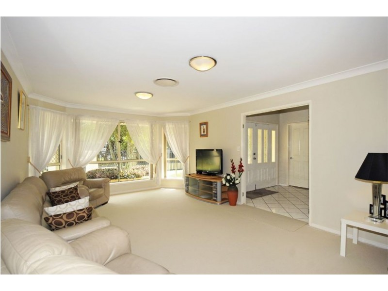 104 Cypress Drive, Broadbeach Waters QLD 4218