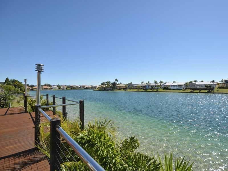 104 Cypress Drive, Broadbeach Waters QLD 4218