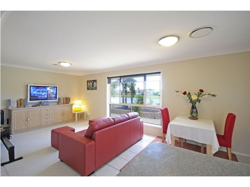 104 Cypress Drive, Broadbeach Waters QLD 4218