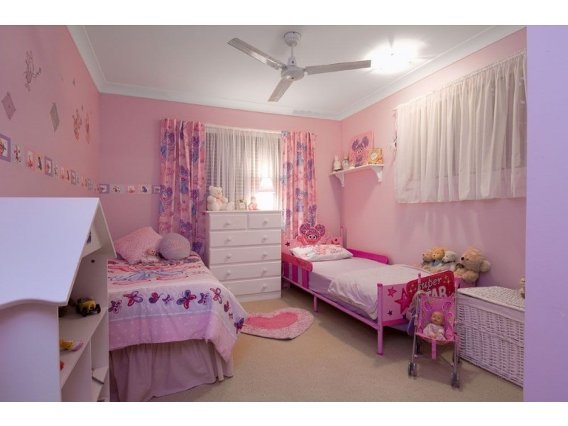 16 Bahia, Broadbeach Waters QLD 4218