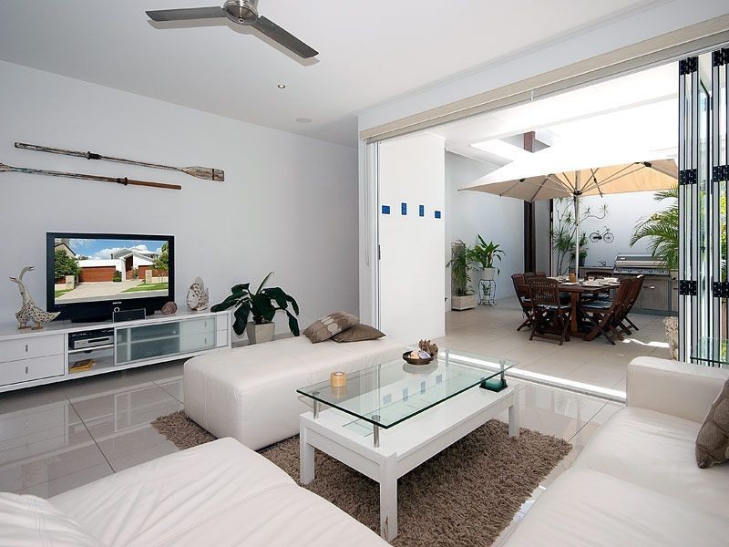 2/4 Cedar Court, Burleigh Heads QLD 4220