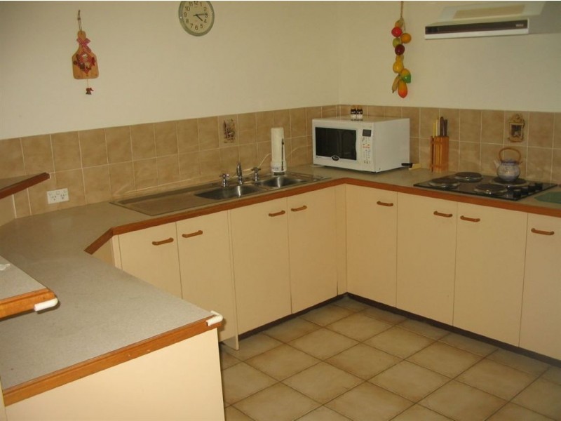 56/172 Barrier Reef Drive, Mermaid Waters QLD 4218