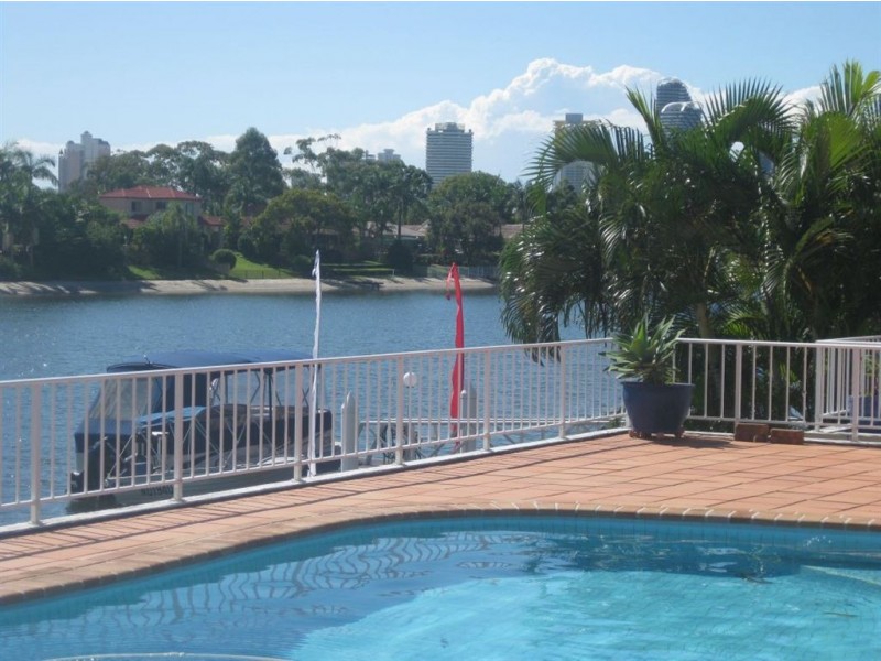 74 Waitomo Street, Broadbeach Waters QLD 4218