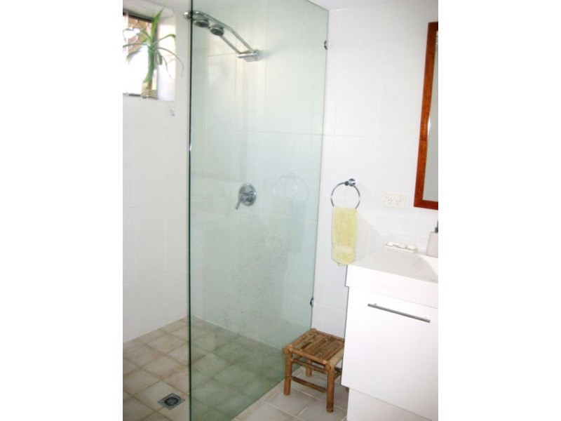 1/11 Hilda Street, Mermaid Beach QLD 4218