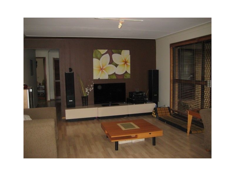 2/23 Tekapo Street, Broadbeach Waters QLD 4218