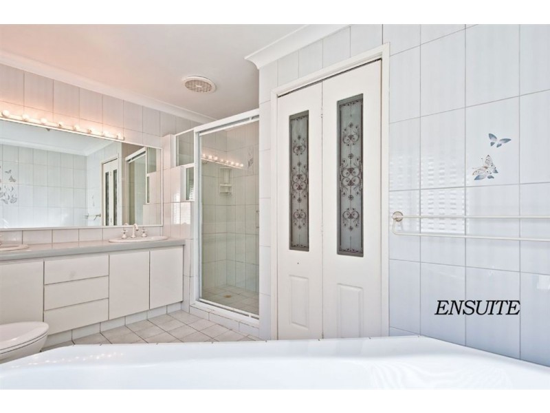 23 Portobello Drive, Mermaid Waters QLD 4218