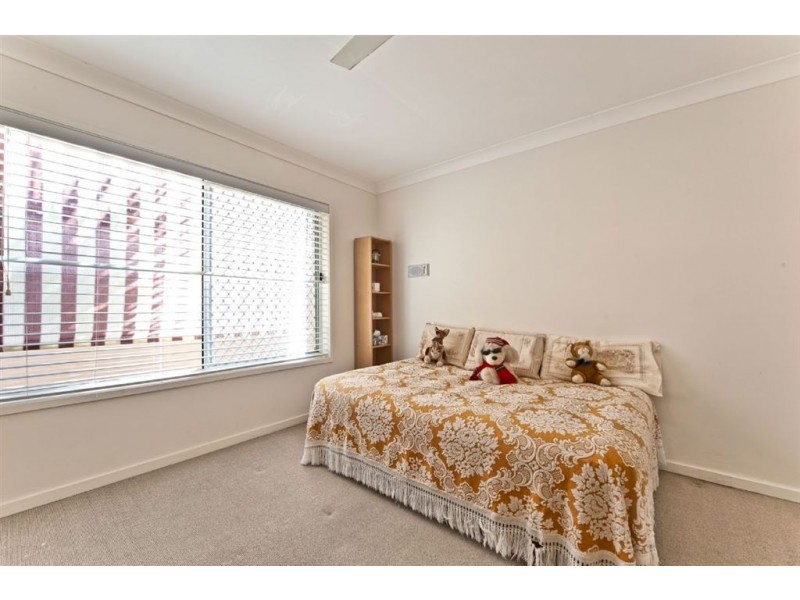 23 Portobello Drive, Mermaid Waters QLD 4218